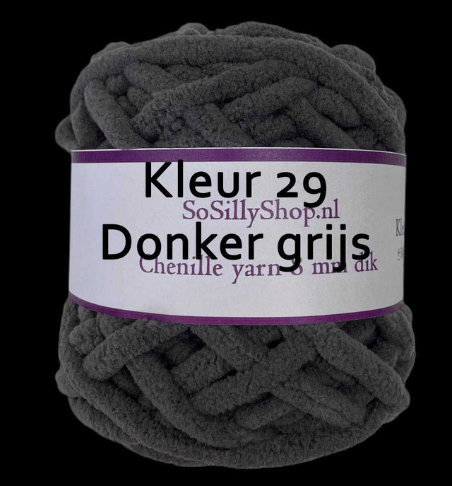 Chenille fluffy yarns 8 mm dik 45 grams
